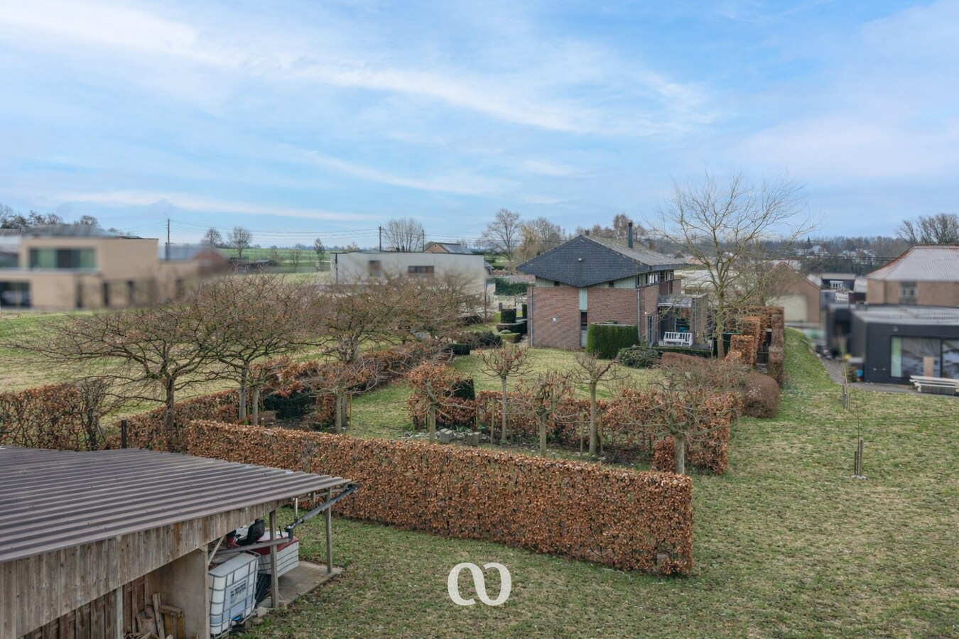 Bijzondere architectenwoning in groene en rustige omgeving 
