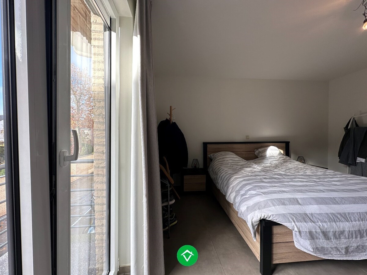 Instapklaar appartement met autostaanplaats te huur in Koekelare 