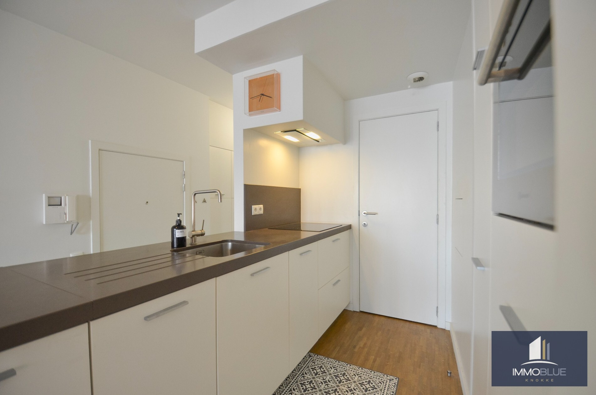 Appartement avec jardin situé au calme, à proximité de l’Avenue du Zoute. 