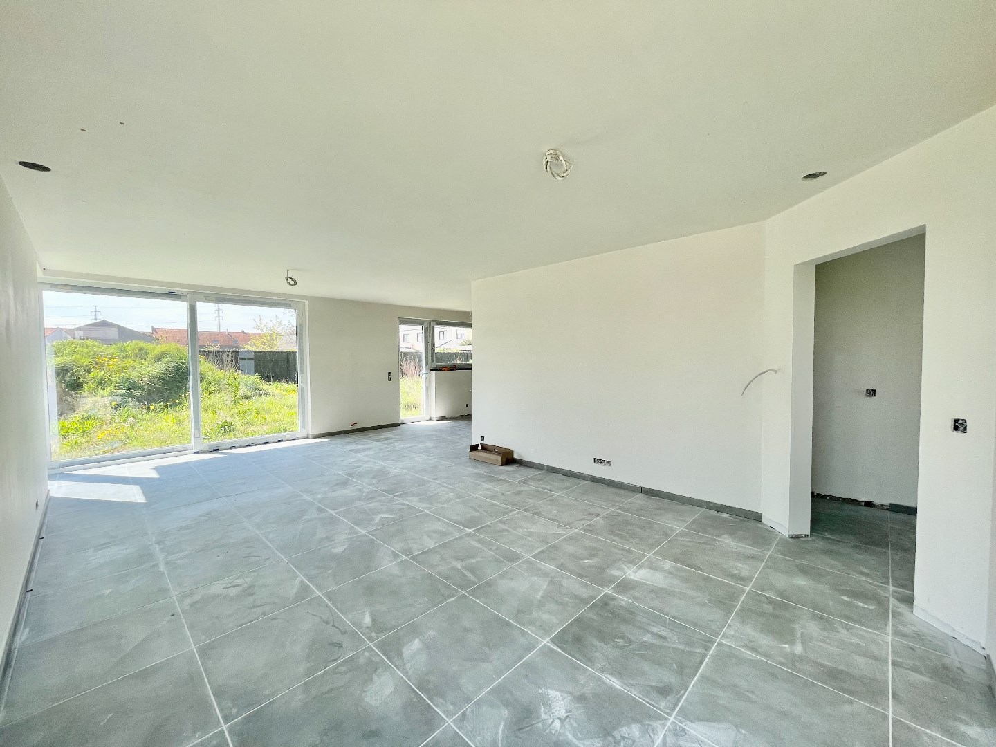 Ruime nieuwbouwwoning met 3 slaapkamers en garage 