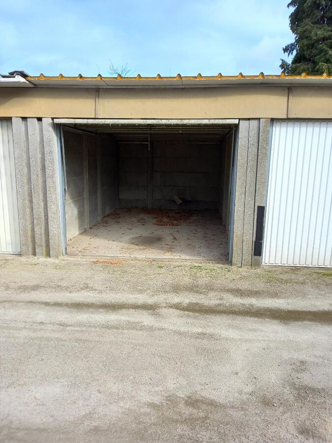 Verhuurd garage - Mol