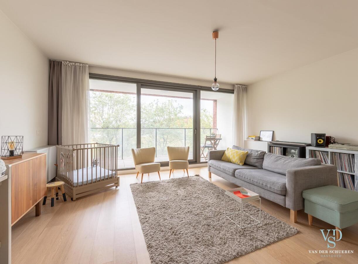 Hip, luxueus én ruim 1-slp-appartement. Met een uniek terras ! 