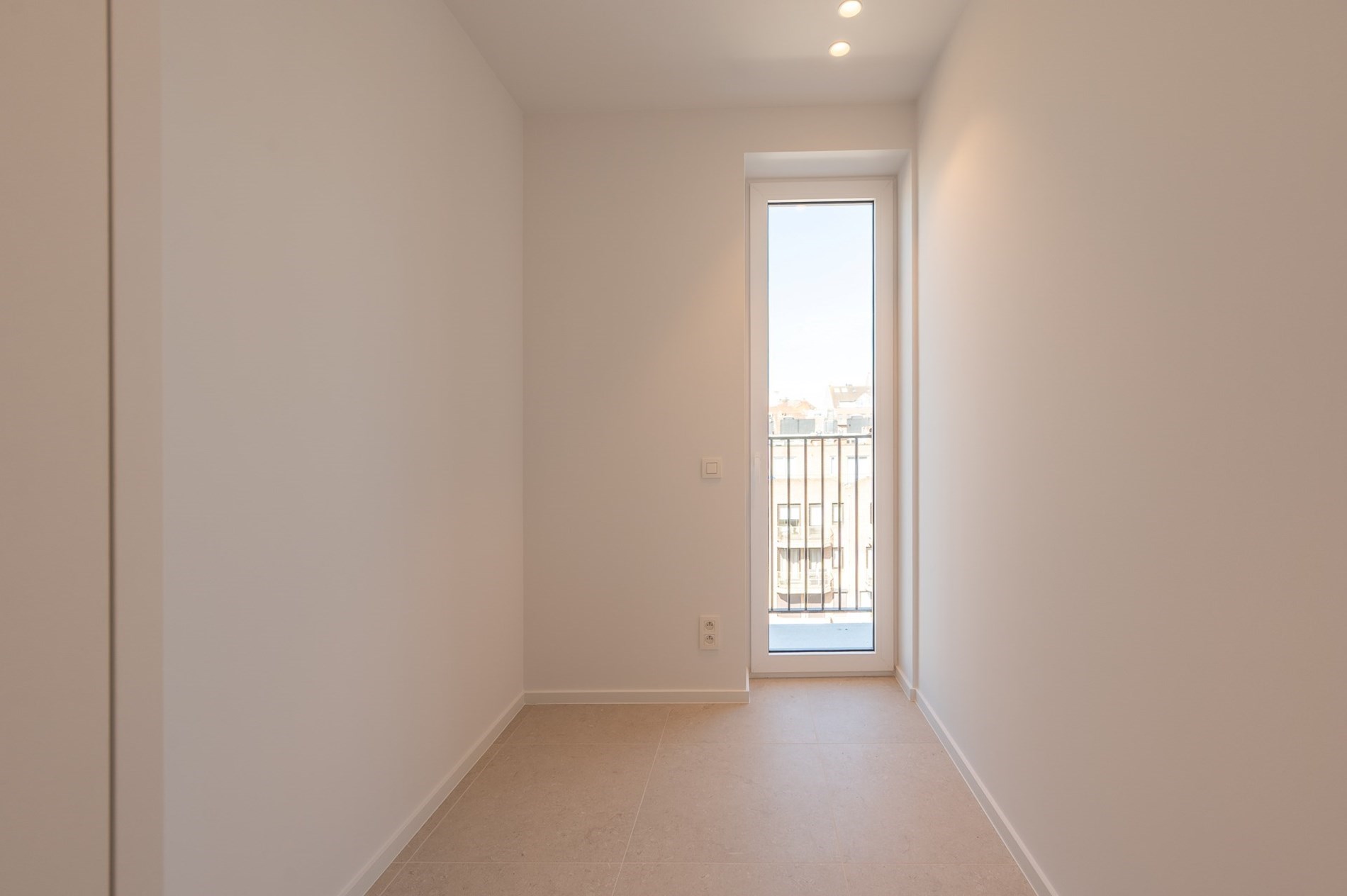 Volledig afgewerkt nieuwbouw app. met aangename zichten  gelegen in het centrum van Knokke. 