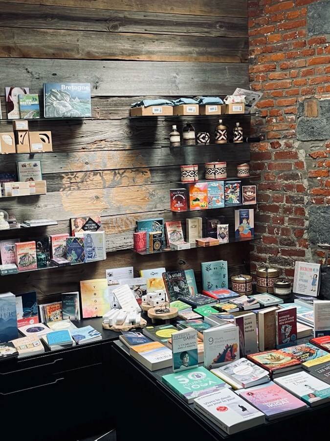 Immeuble commercial de caractère entièrement rénové et équipé 