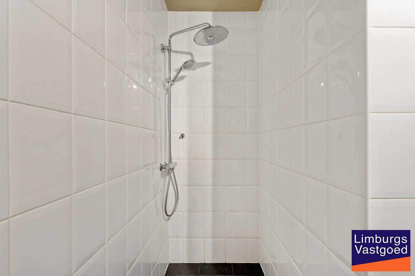 App., 119 m², 2 slpk, terras, autostaanplaats 