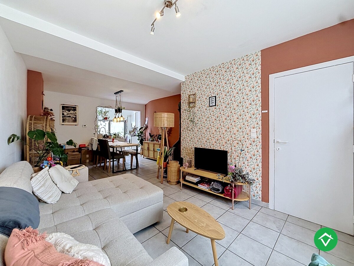 Woning met twee slaapkamers en tuin te Eernegem 
