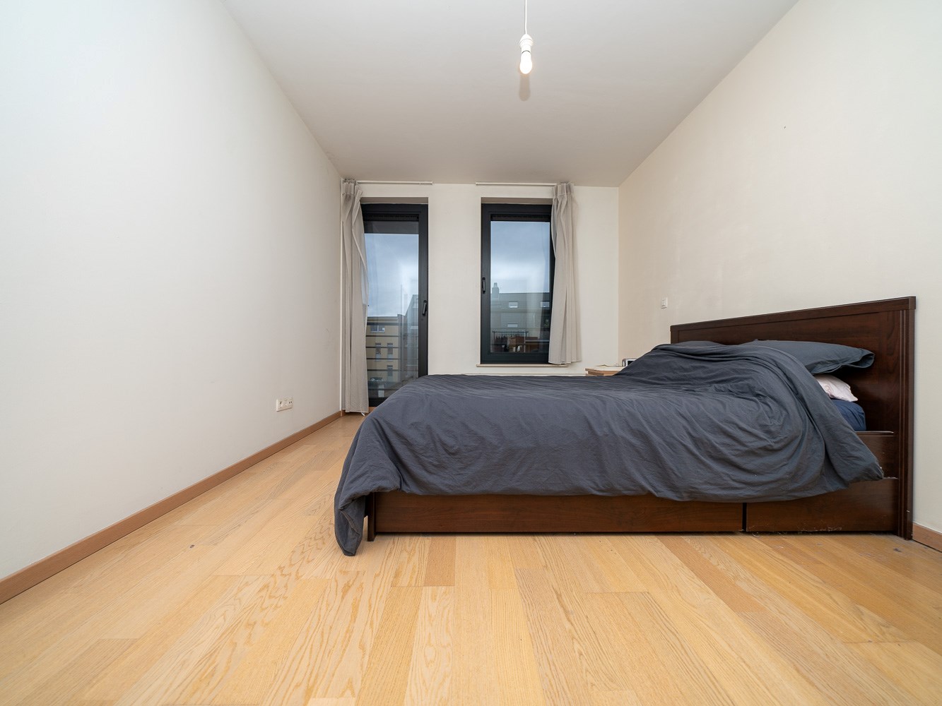 Recent 1-kamer appartement met terras, staanplaats, kelder 