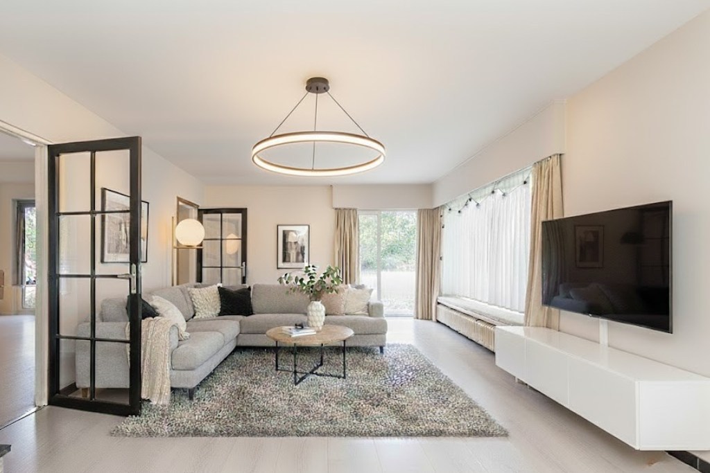 Totaal renovatie: villa op toplocatie in Laarne 