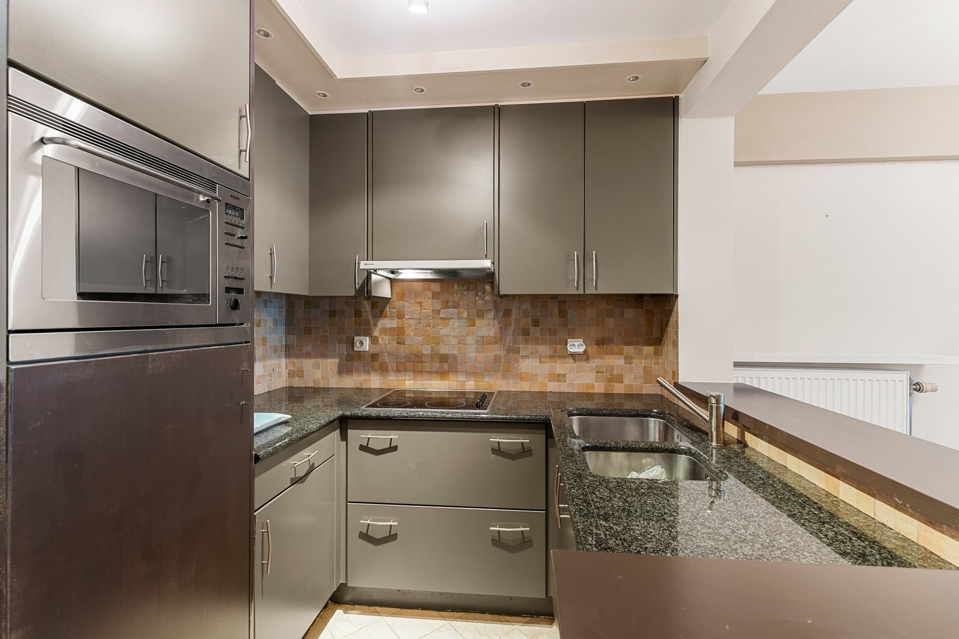 Instapklaar appartement met 2 slaapkamers gelegen in het centrum van Knokke. 