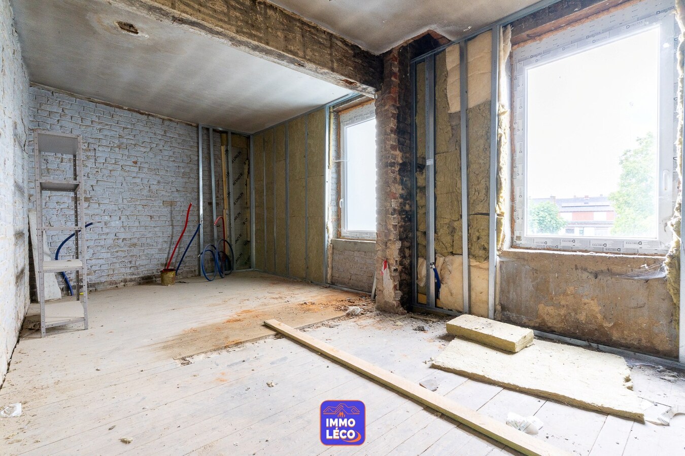 Grande maison d'habitation avec jardin, EXCELLENT POTENTIEL ! 