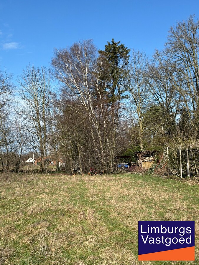 Centraal gelegen bouwgrond voor open bebouwing te Kermt, 14a 53ca 