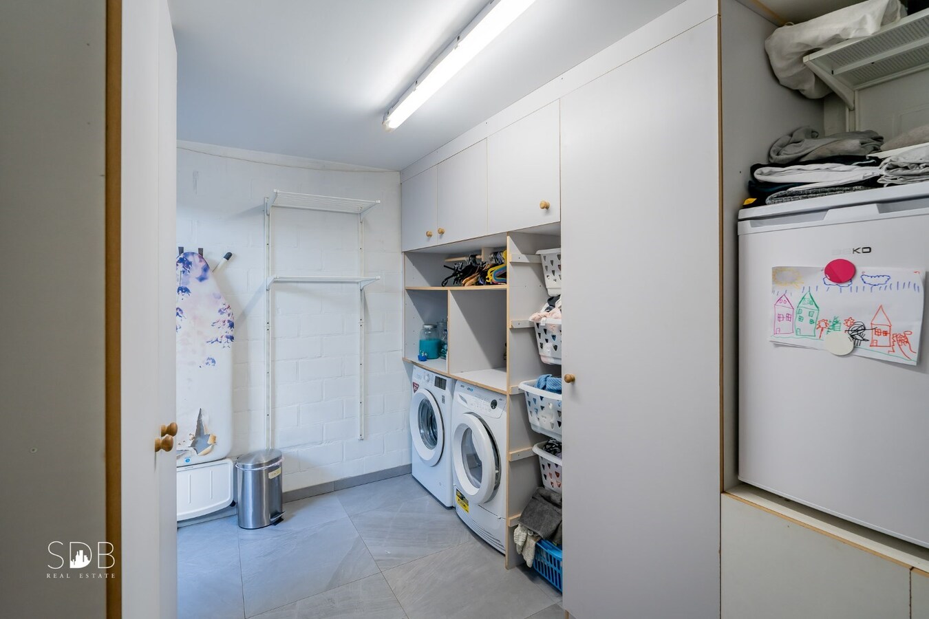 Hedendaagse gesloten bebouwing 