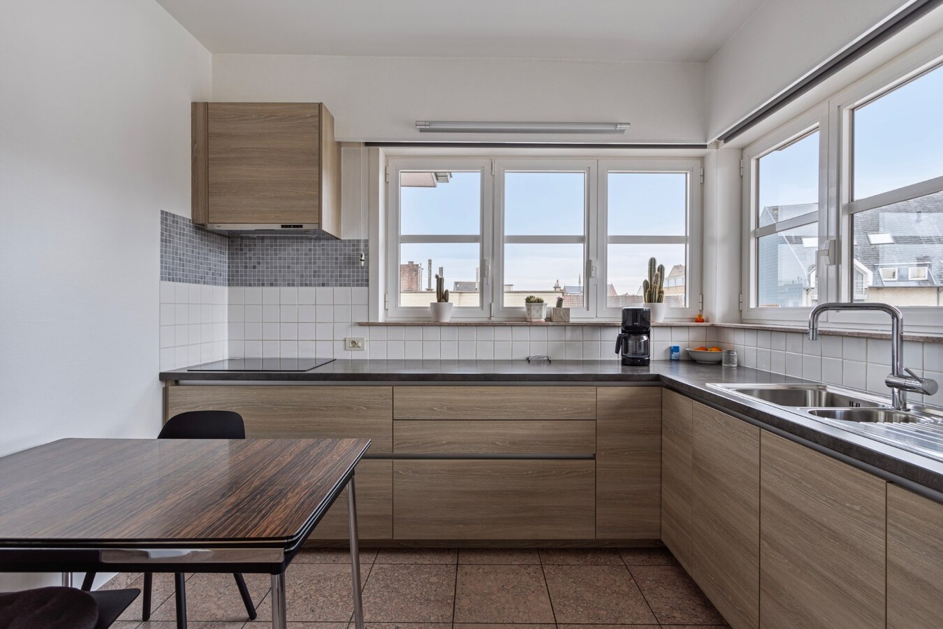 Uitzonderlijk goed onderhouden hoekappartement - 2 slaapkamers 