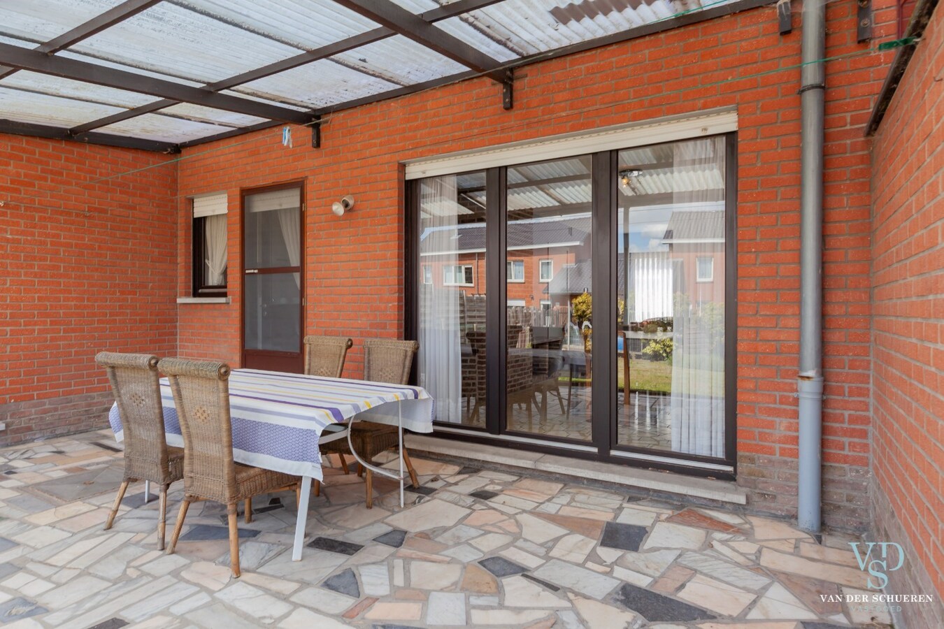 Degelijke Half Open Bebouwing 