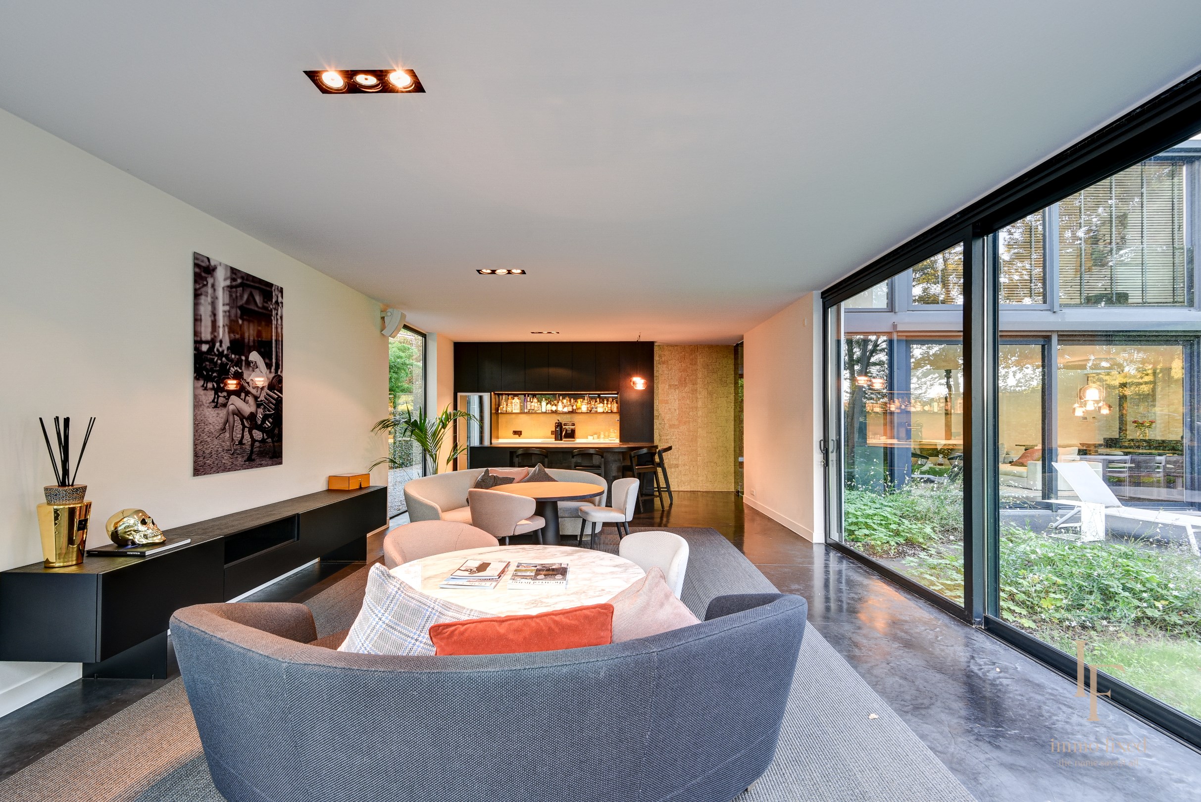 Luxe villa met 4 SLKS en praktijkruimte te SCHILDE! 