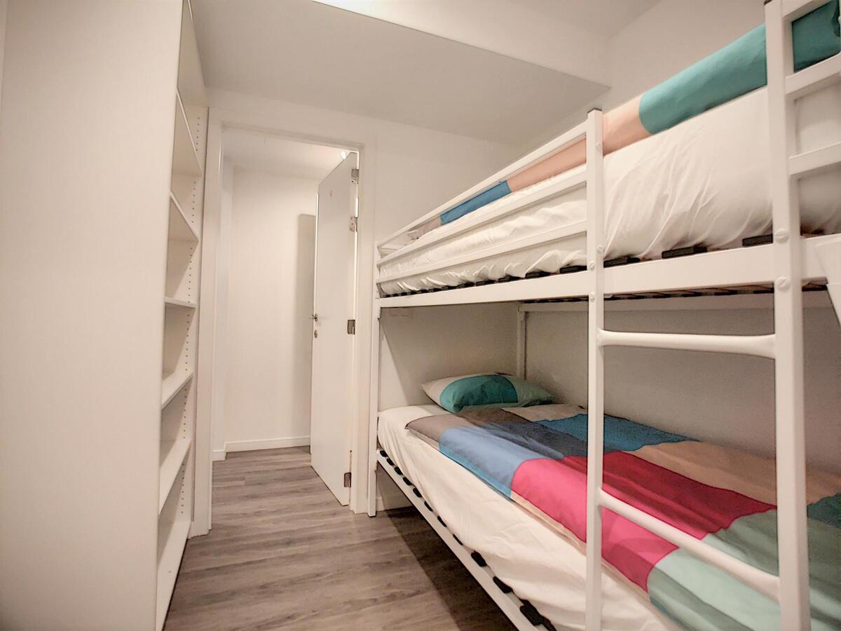 Zeer leuk, volledig gerenoveerd appartement - Heist 