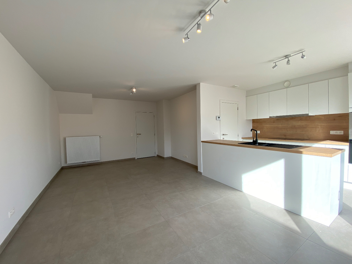 Nieuwbouwwoning met 4 slaapkamers te Ingelmunster 