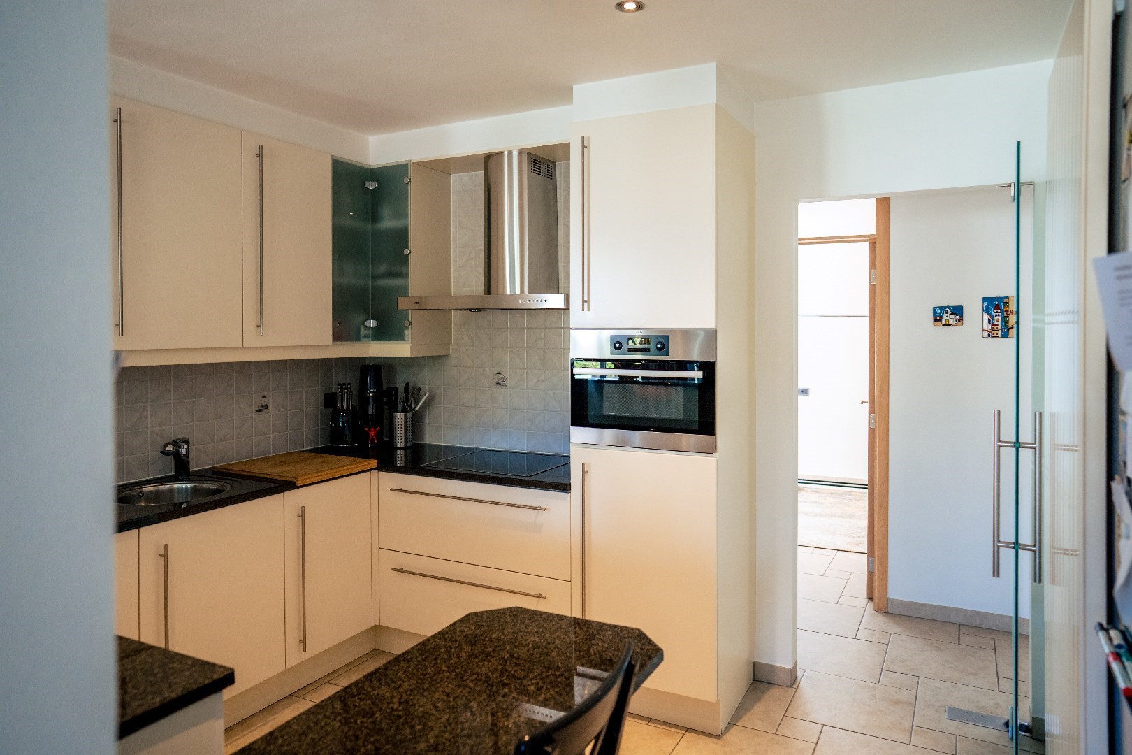 Ruim duplex appartement (203m²) met 4 slpks en garage te Kaprijke 