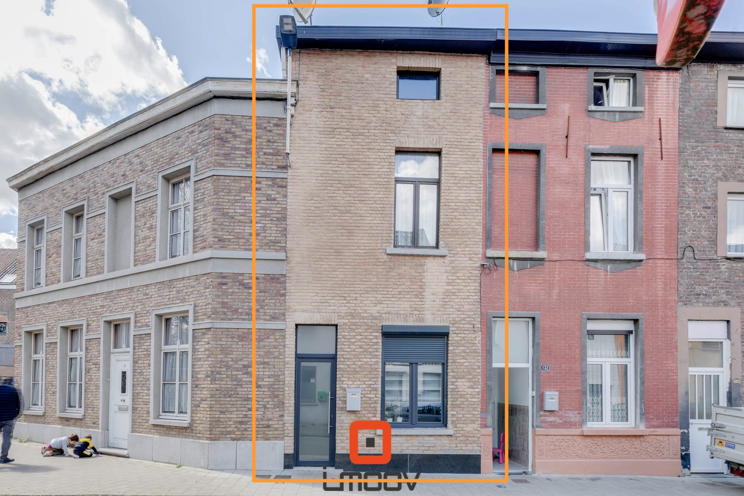 Te koop ruime woning in Sint-Amandsberg 