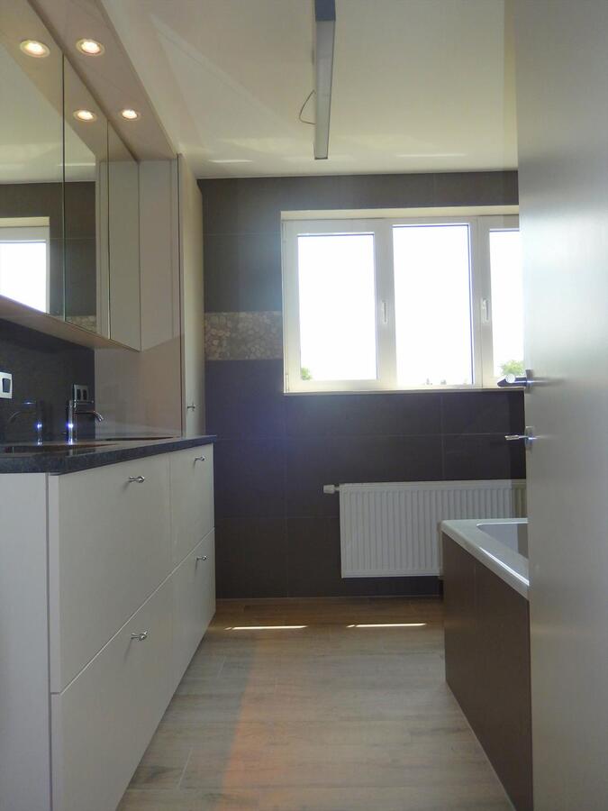 Uniek moderne nieuwbouwvilla met 4 slaapkamers 