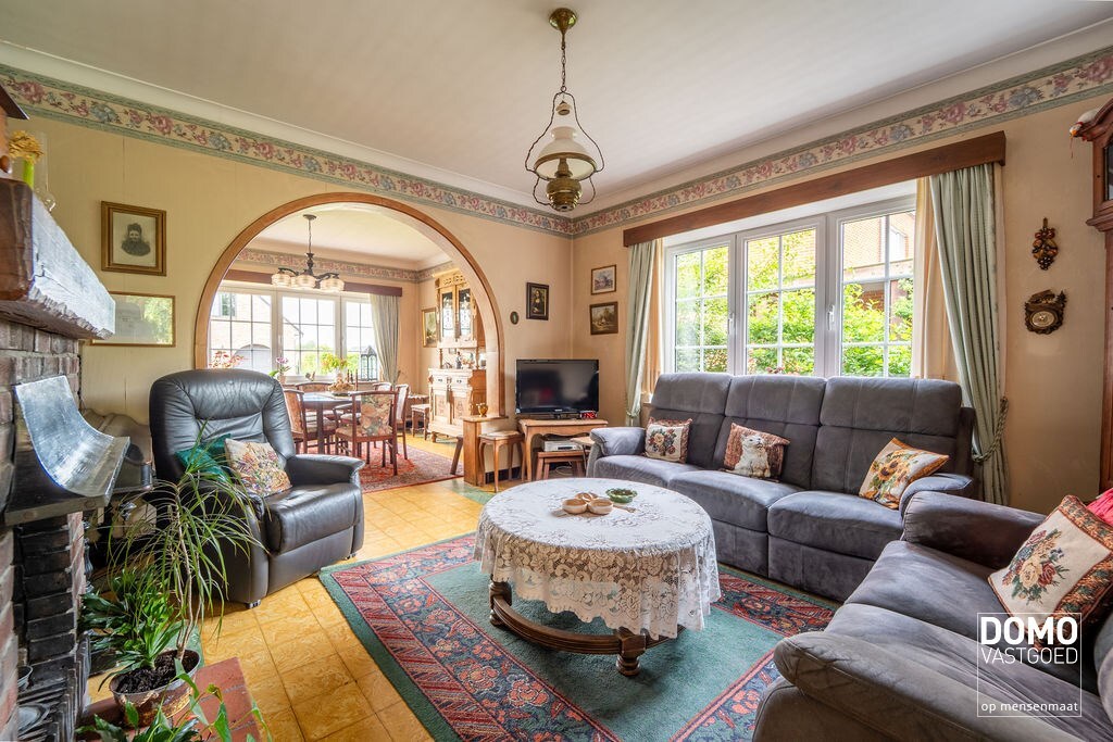 CHARMANTE TE RENOVEREN WONING MET 4 SLAAPKAMERS OP EEN PERCEEL VAN 13A TE HASSELT (KURINGEN) 