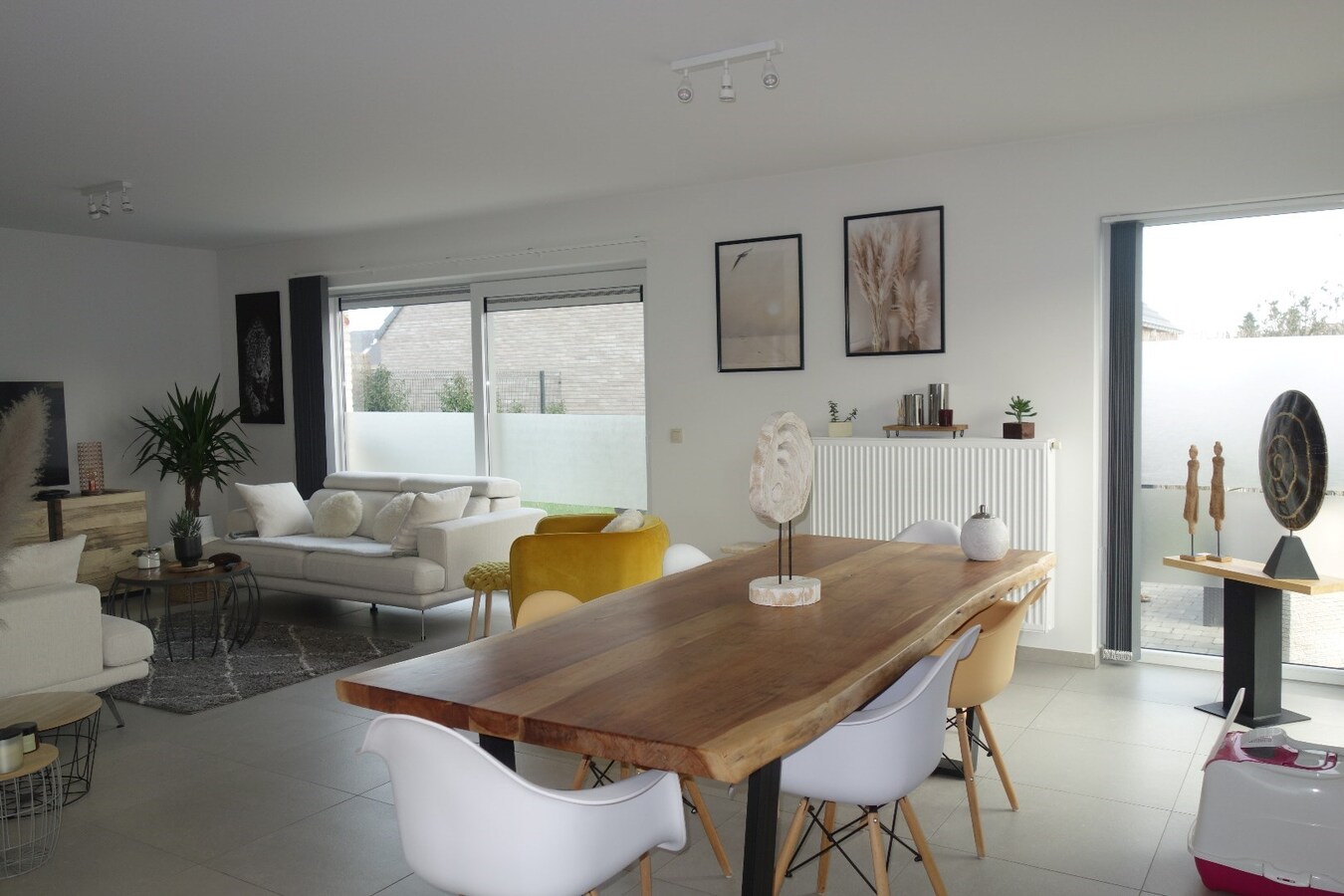 Charmante maison 3 façades avec 3 chambres, bureau, jardin et garage ! 