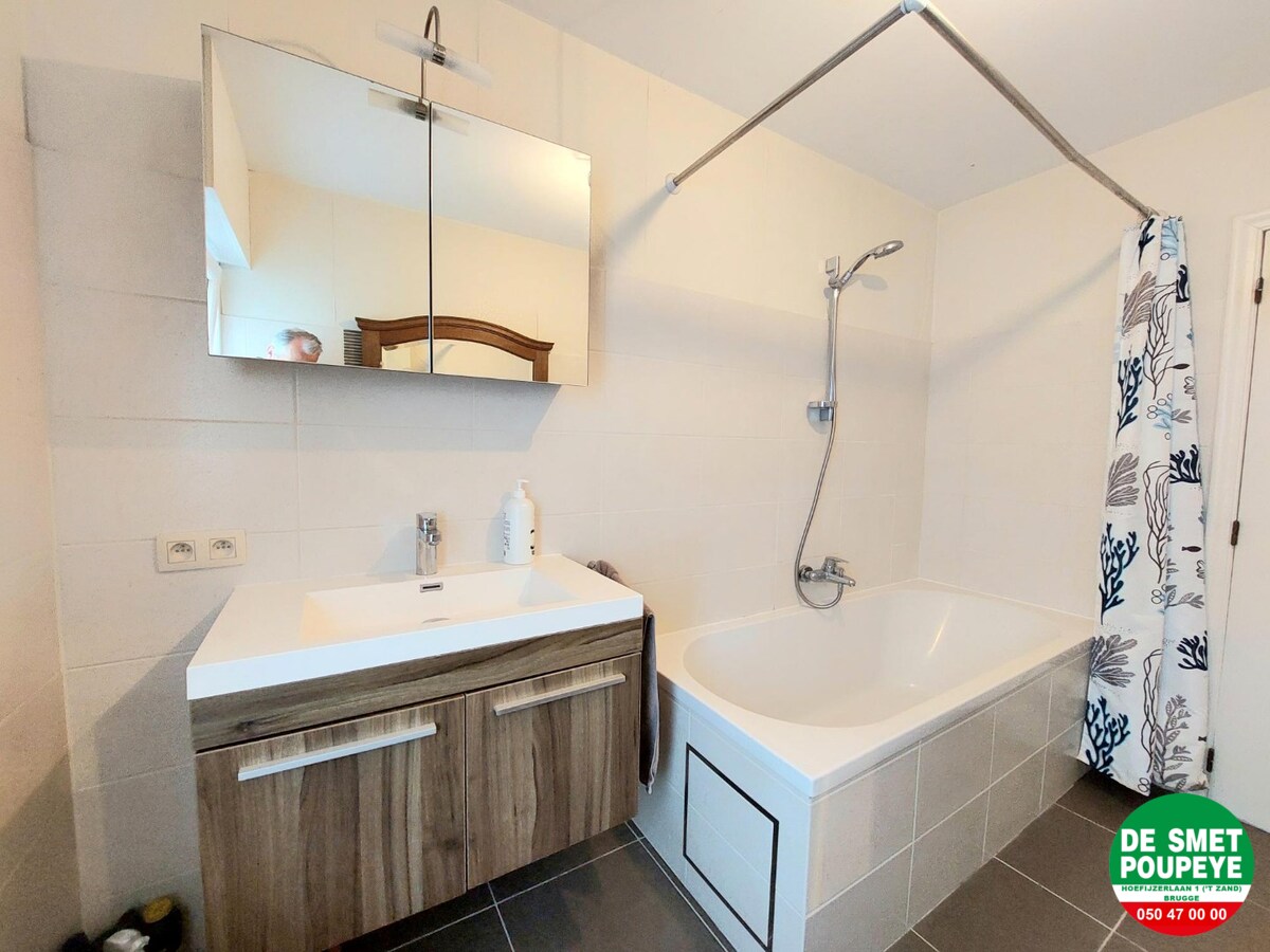 Alleenstaande villa op mooi perceel grond 