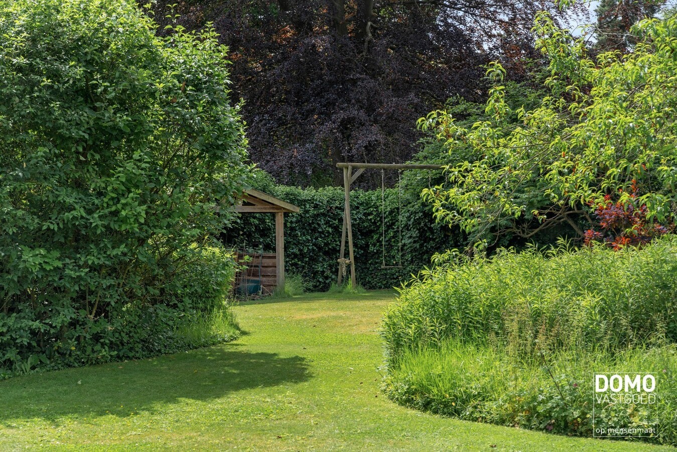 Exclusieve statige open bebouwing met zuid gerichte tuin in het centrum van Kermt (Hasselt) 