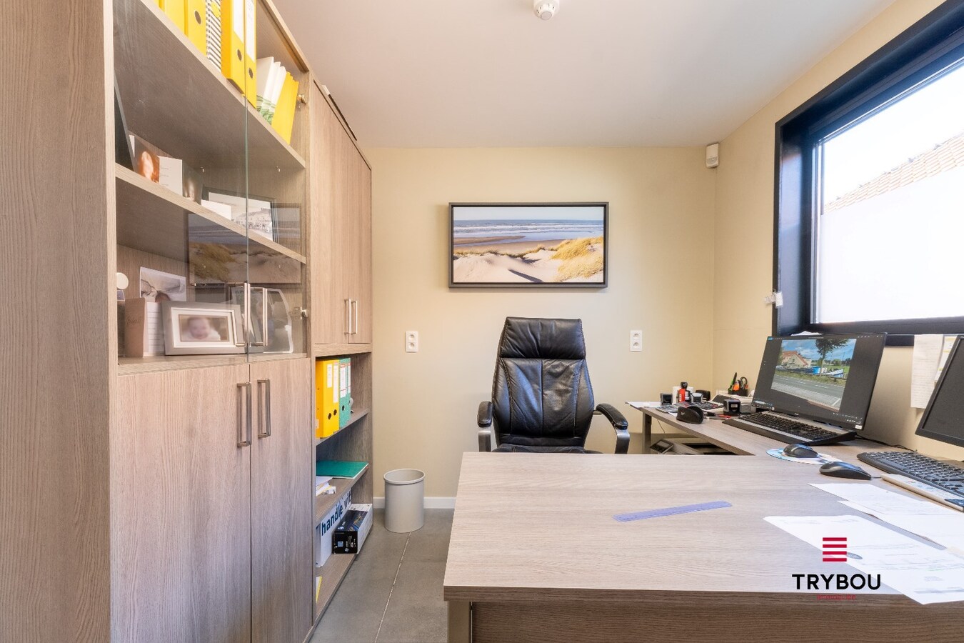 Commercieel pand met woonmogelijkheden op uitstekende ligging 