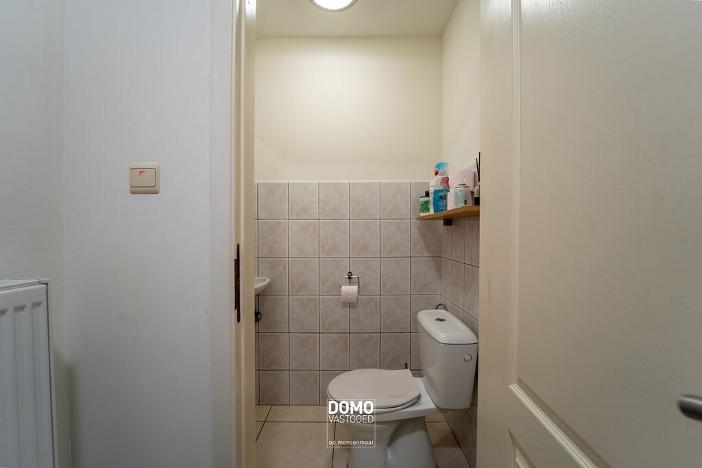 INSTAPKLAAR DUPLEXAPPARTEMENT MET TERRAS EN AUTOSTANDPLAATS IN HEUSDEN-ZOLDER 