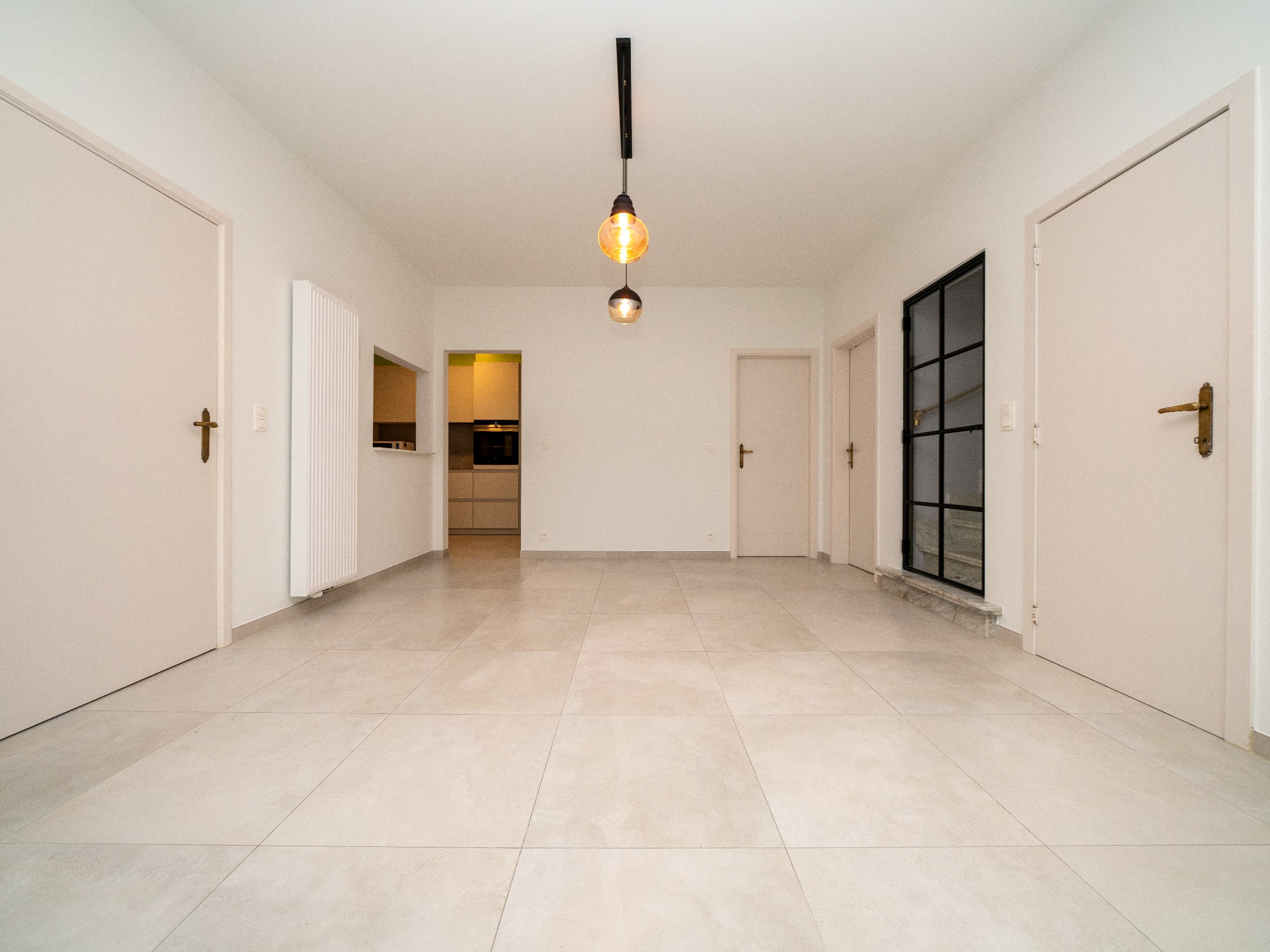 Recent gerenoveerde woning met 4 kamers en 2 badkamers 