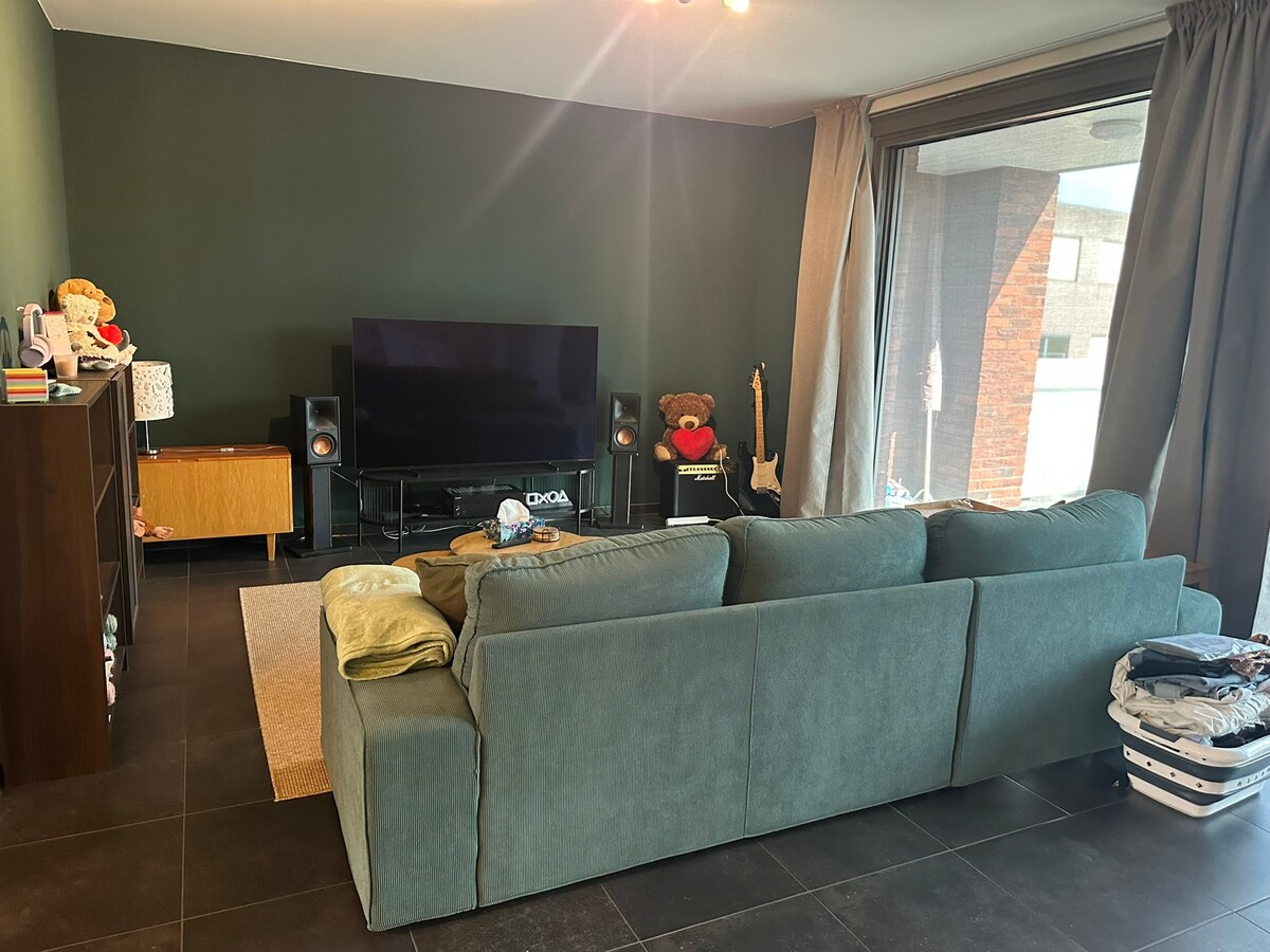 Recent appartement met groot zonnig terras 