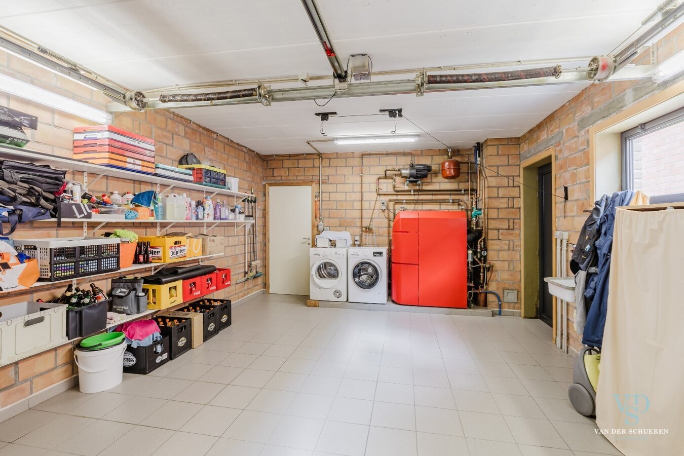 Tijdloze vrijstaande villa op ruim perceel 