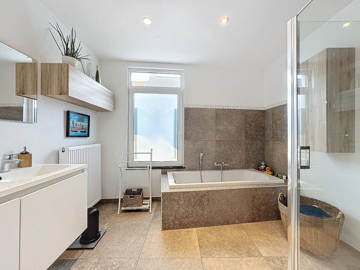 Ideale starterswoning met tuin nabij centrum Zottegem 