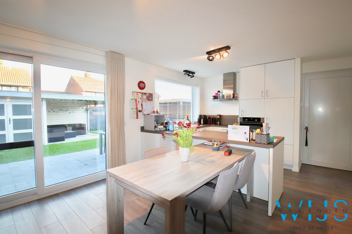 Recent instapklaar woonhuis in het centrum van Assenede ! 