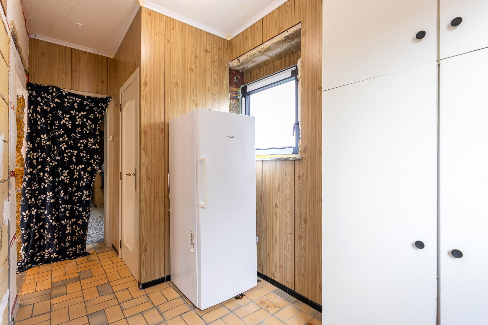 Ruime woning te Pajottegem met 4 slpks, garage en tuin op +-10a! 