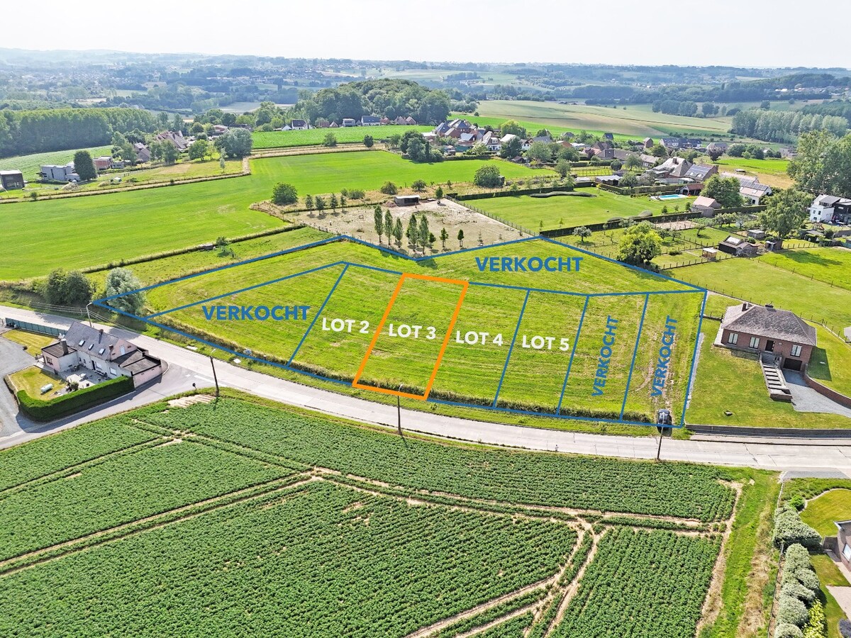 Bouwgrond voor open bebouwing op +/- 8 are te Zottegem 