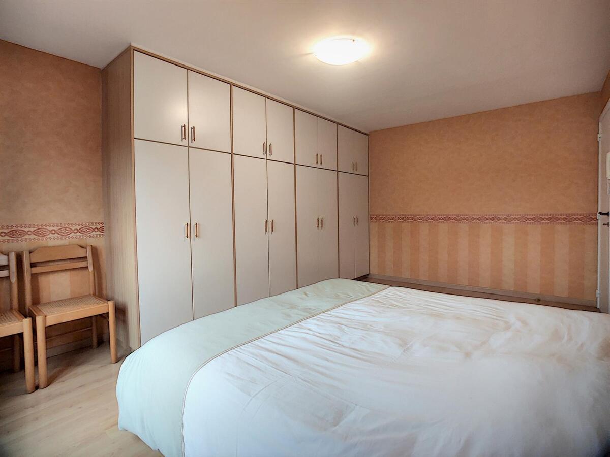 Grote, praktisch ingedeelde woning met oprit, garage &amp; tuin - Heist 