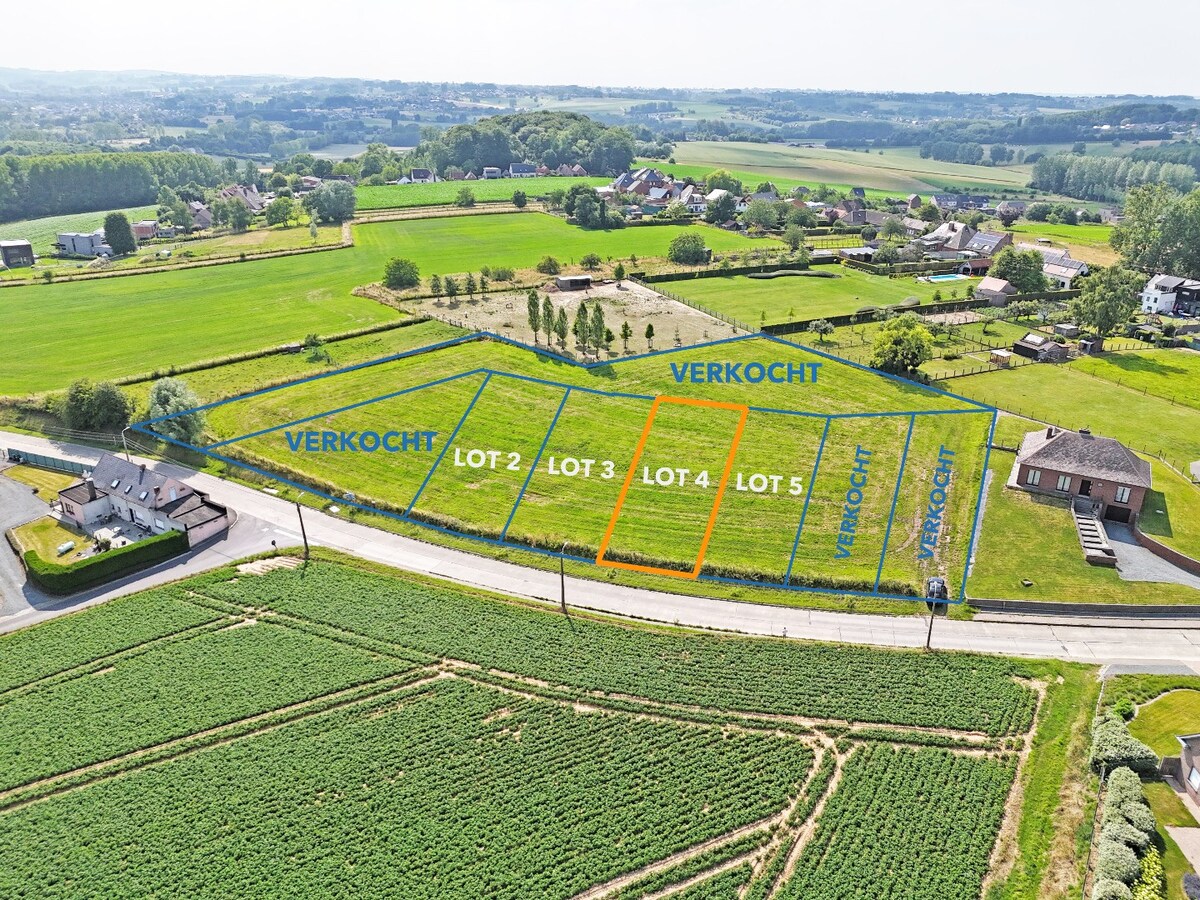 Bouwgrond voor open bebouwing op +/- 8 are te Zottegem 