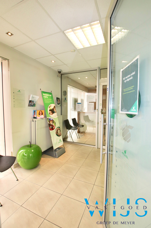 Zeer goed gelegen kantoor te CENTRUM ERTVELDE ! 