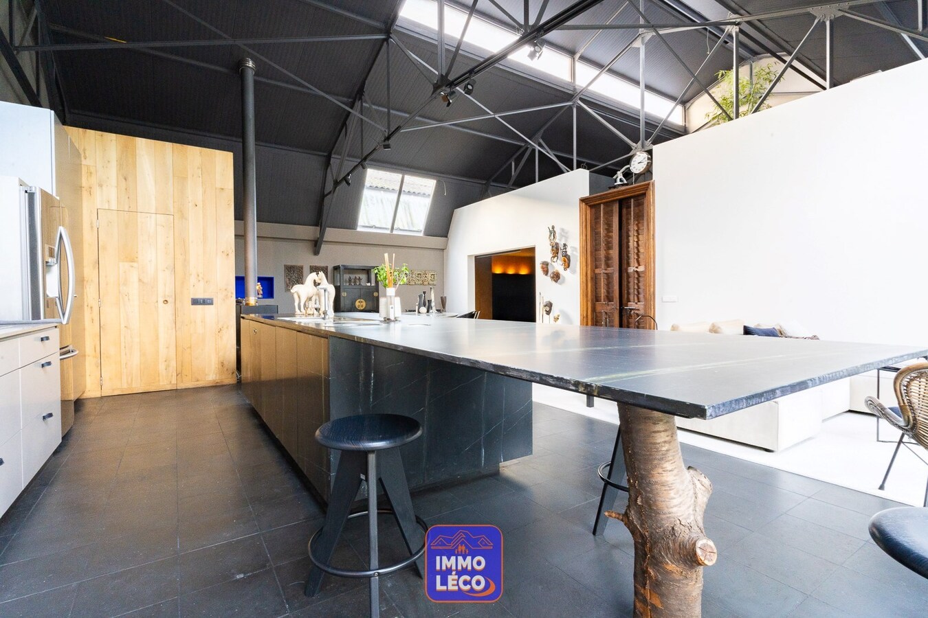 Immeuble de rapport (LOFT, commerce, appartement, entrepôts/ateliers), HYPER RARE à LA VENTE !! 