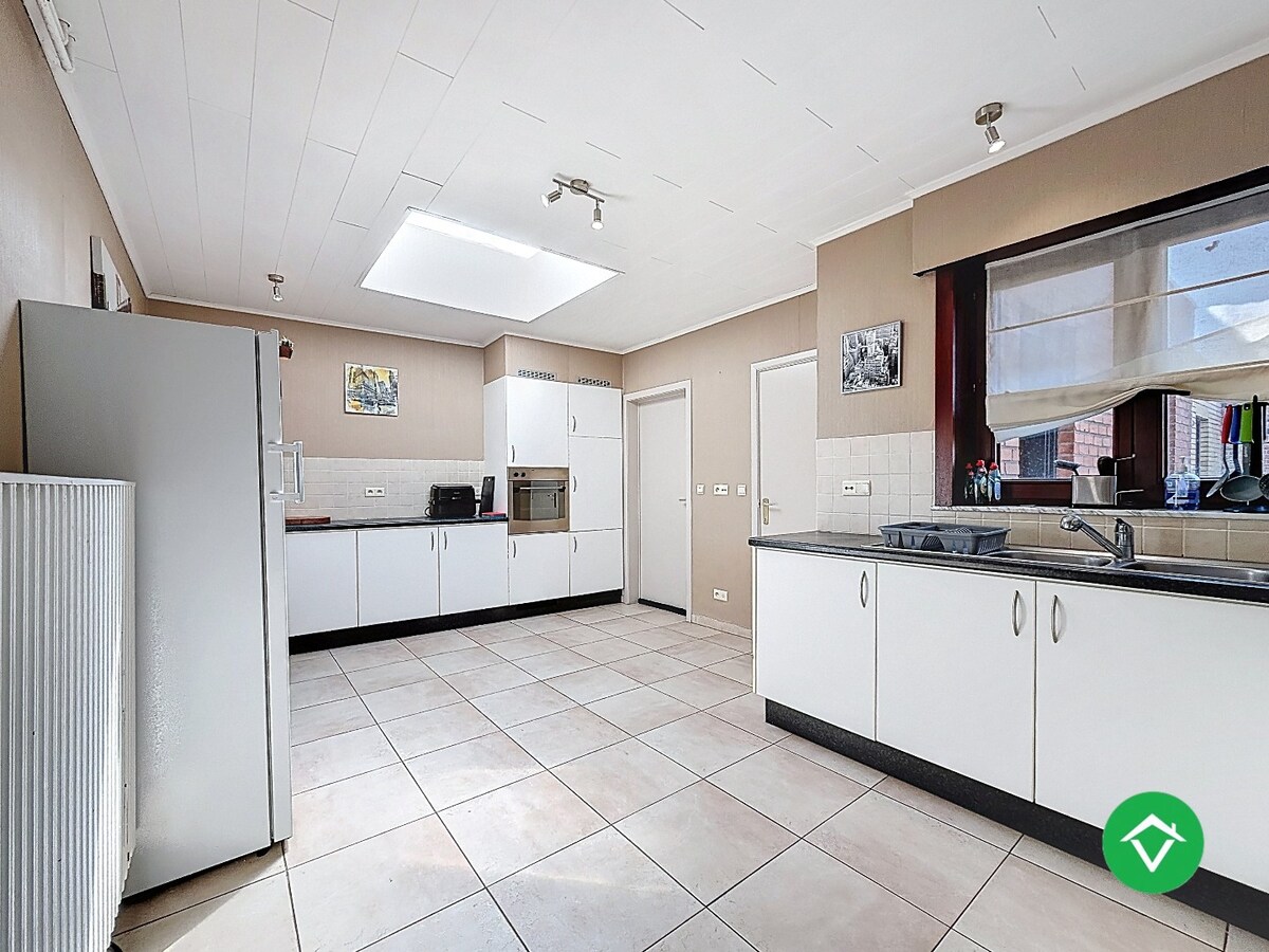 Gelijkvloers appartement met 2 slaapkamers en garage te Ichtegem 