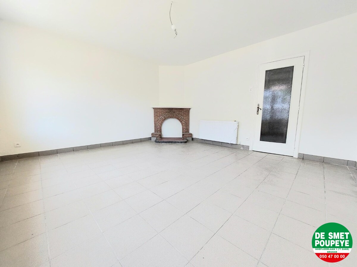 Vernieuwd gelijkvloersappartement 