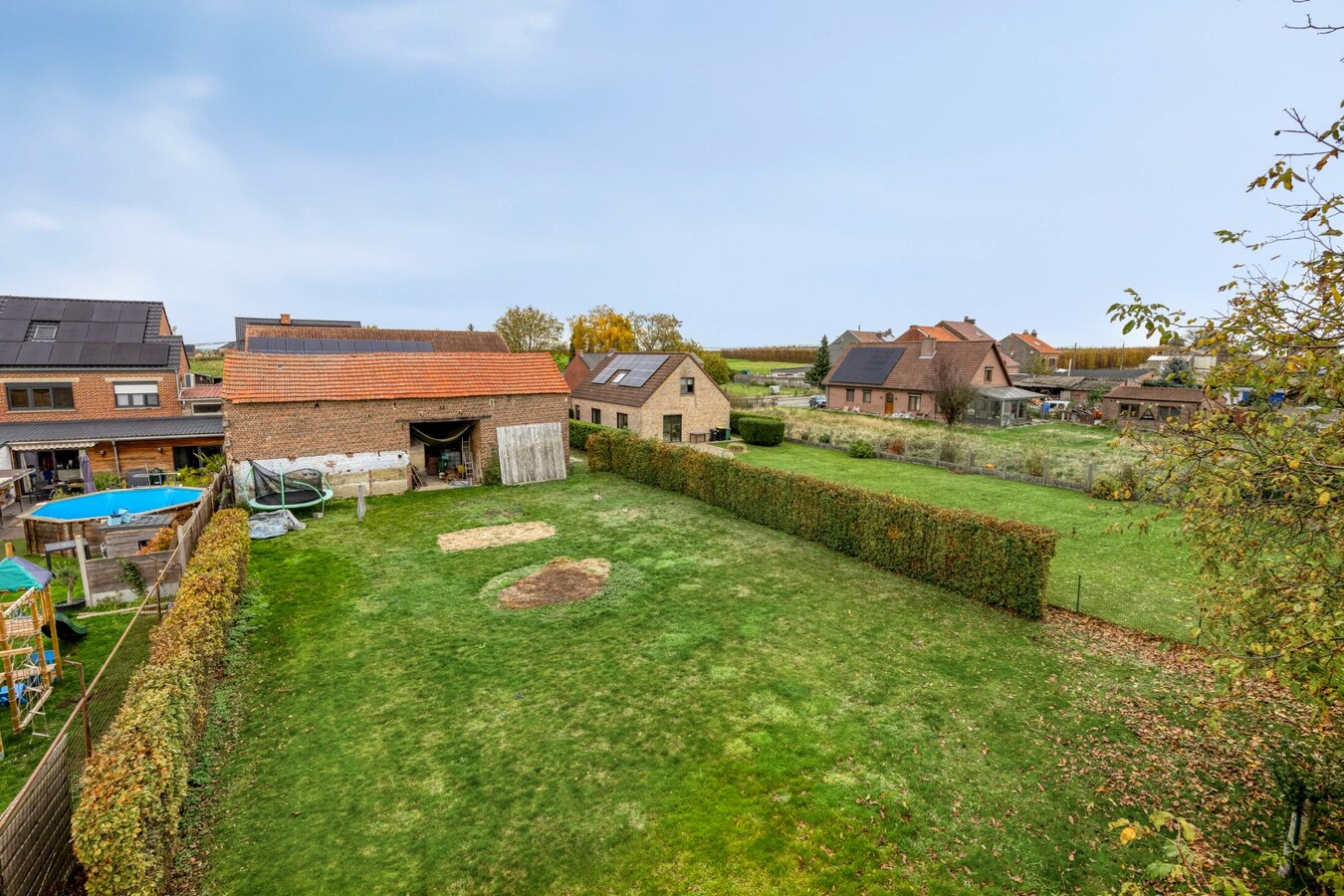 Prachtig gerenoveerde HOEVE te Landen (Neerwinden) 