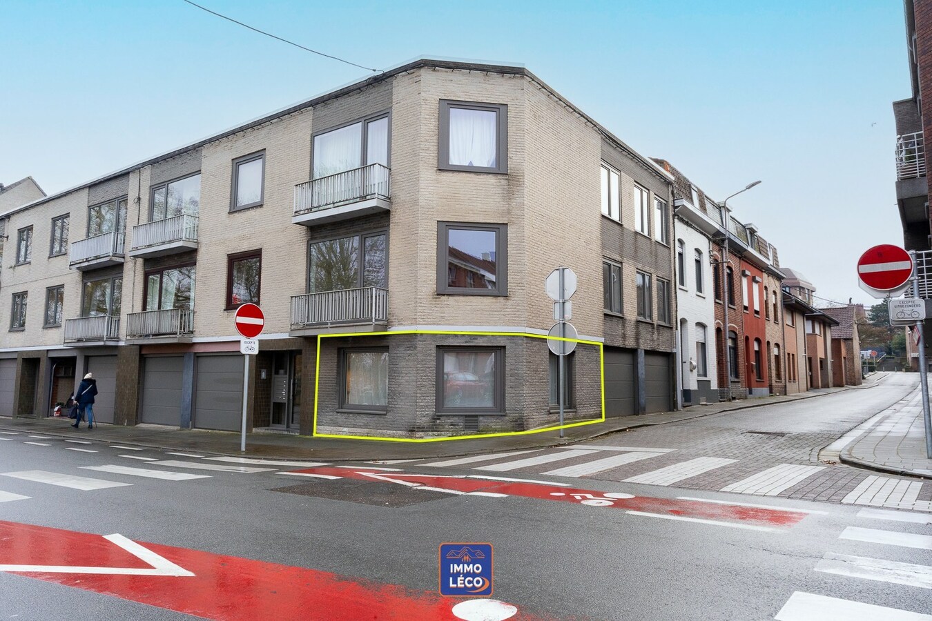 Studio rez-de-chaussée rénové tout récemment, en plein centre-ville ! 