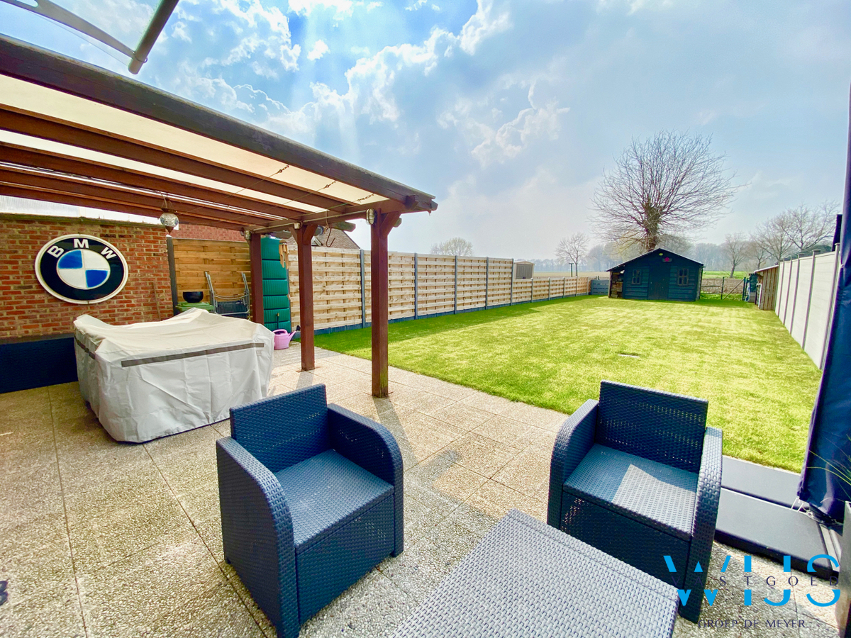 Toffe gezinswoning met 3 slaapkamers, garage &amp; zonnige tuin te Ertvelde Rieme! 