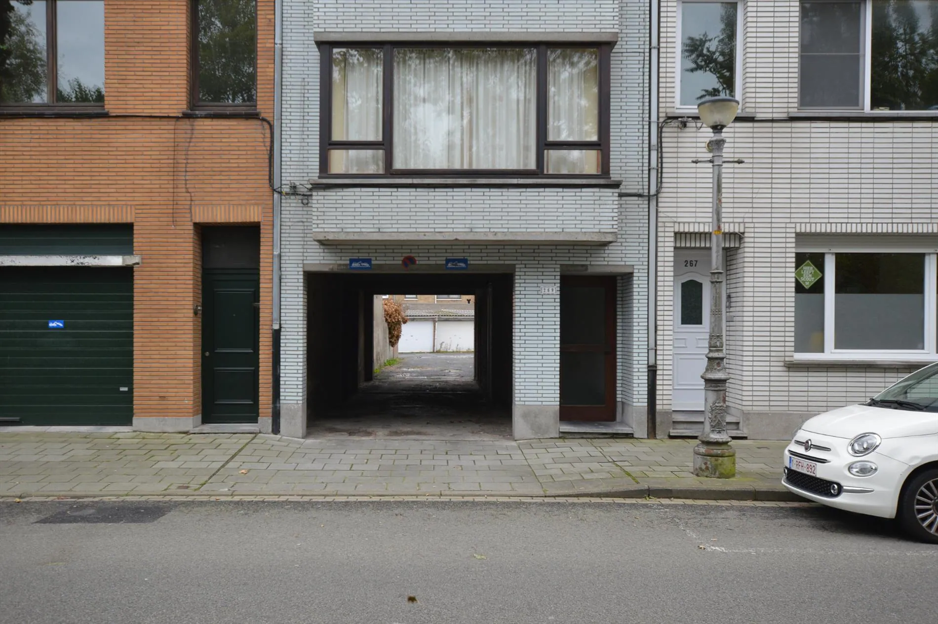 Garagebox / opslagruimte te koop in Oostende. 