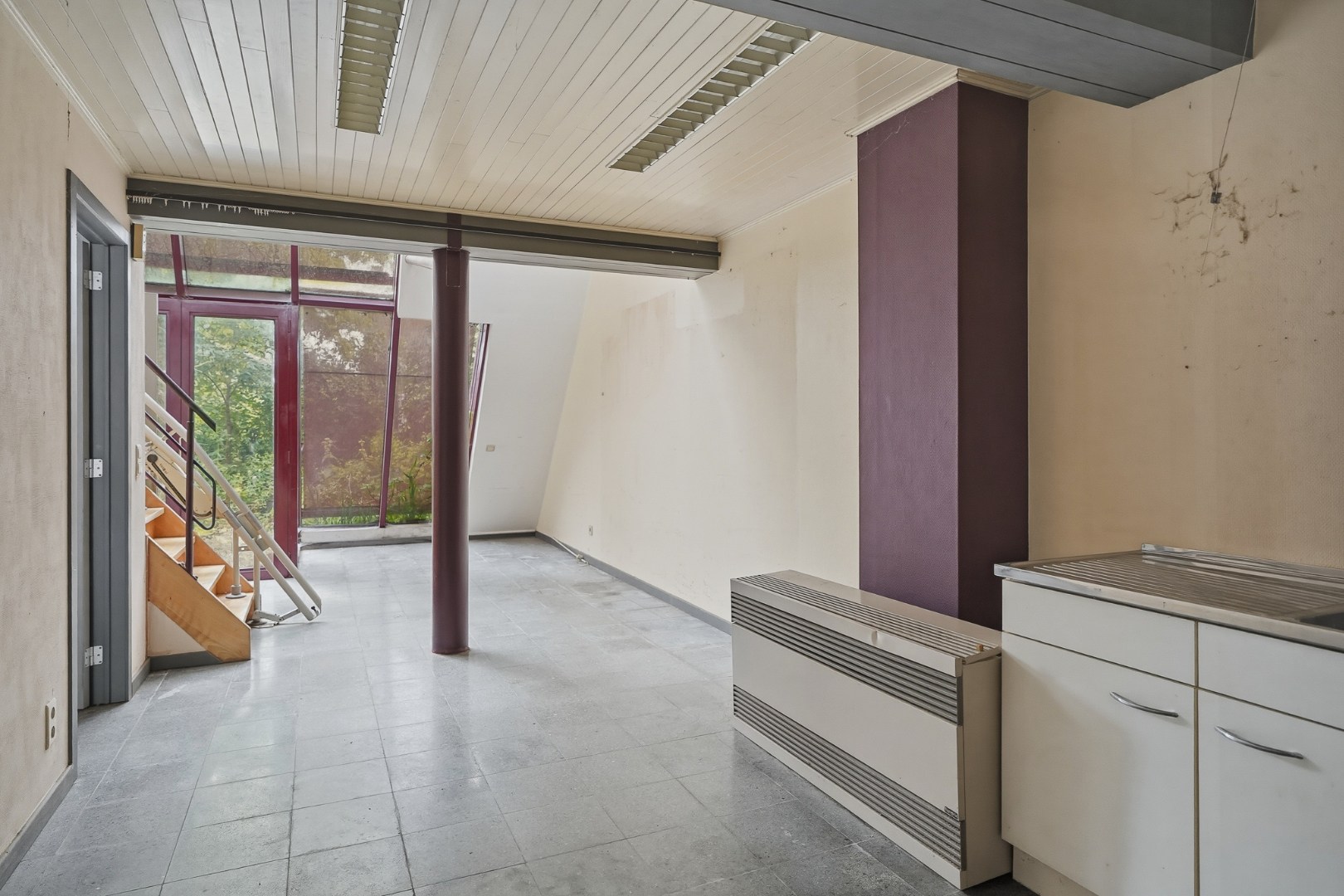 Lichtrijke woning met renovatiepotentieel te Assebroek 