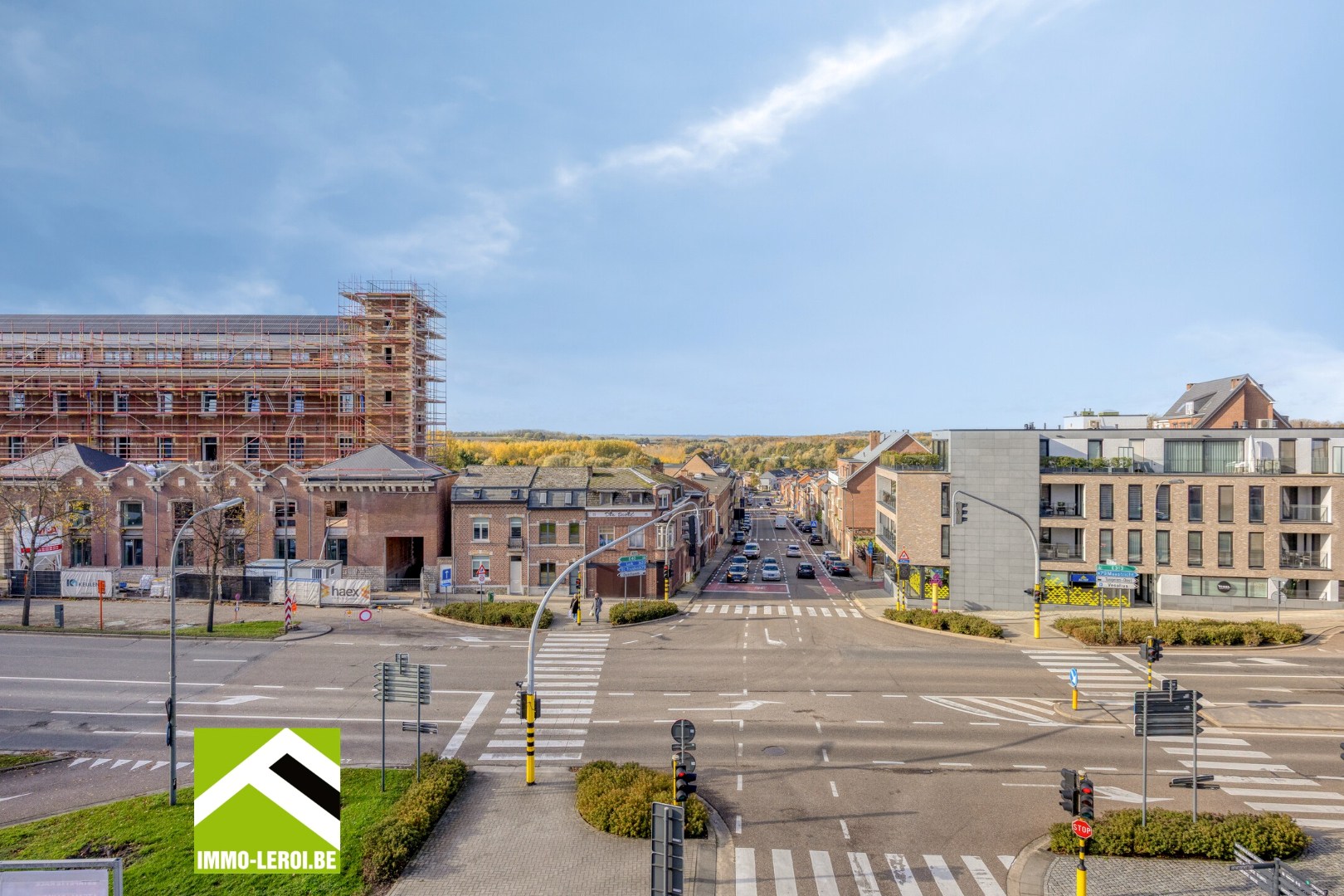 zicht vanuit woonkamer en slaapkamer