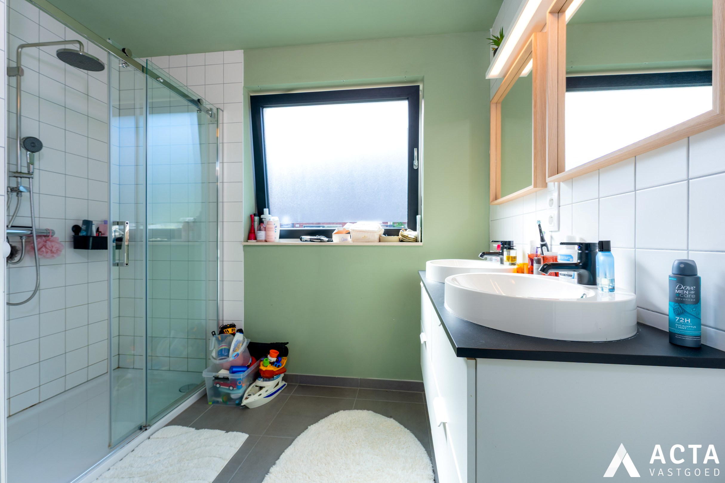 Recente energiezuinige woning met 3 slaapkamers en garage! 